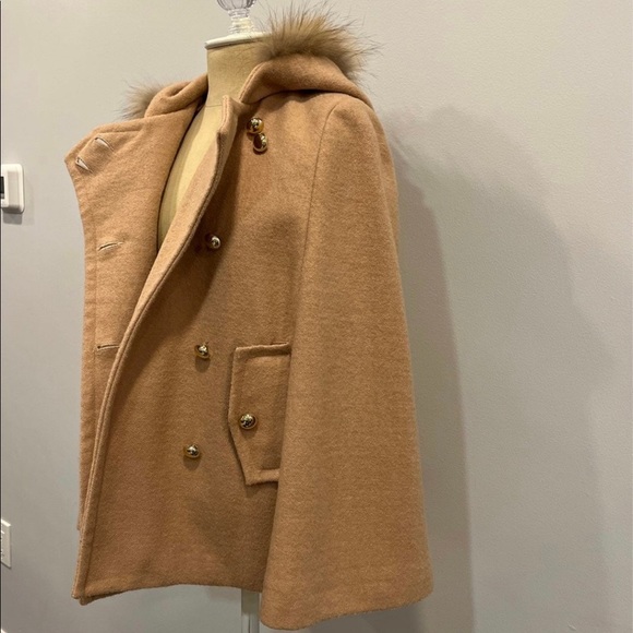 CAPE COAT CAMEL COLOR - Picture 3 of 11